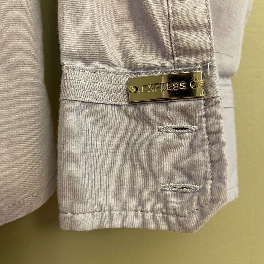 Express Essential Shirt - Picture 3 of 5
